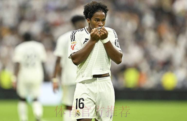 里昂主帅对恩德里克首秀满意:他的身体素质会越来越好 里昂主帅对恩德里克首秀满意:他的身体素质会越来越好